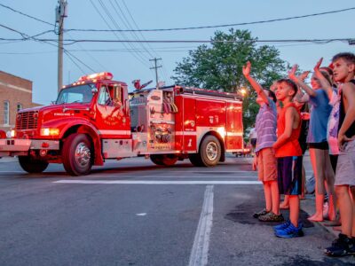 Scorching heat doesn’t melt Danish Fest spirit