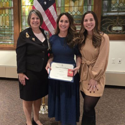 Rogue River Chapter, NSDAR recognizes local volunteer