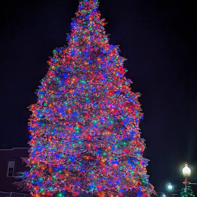 Lakeview celebrates Christmas in Hallmark fashion