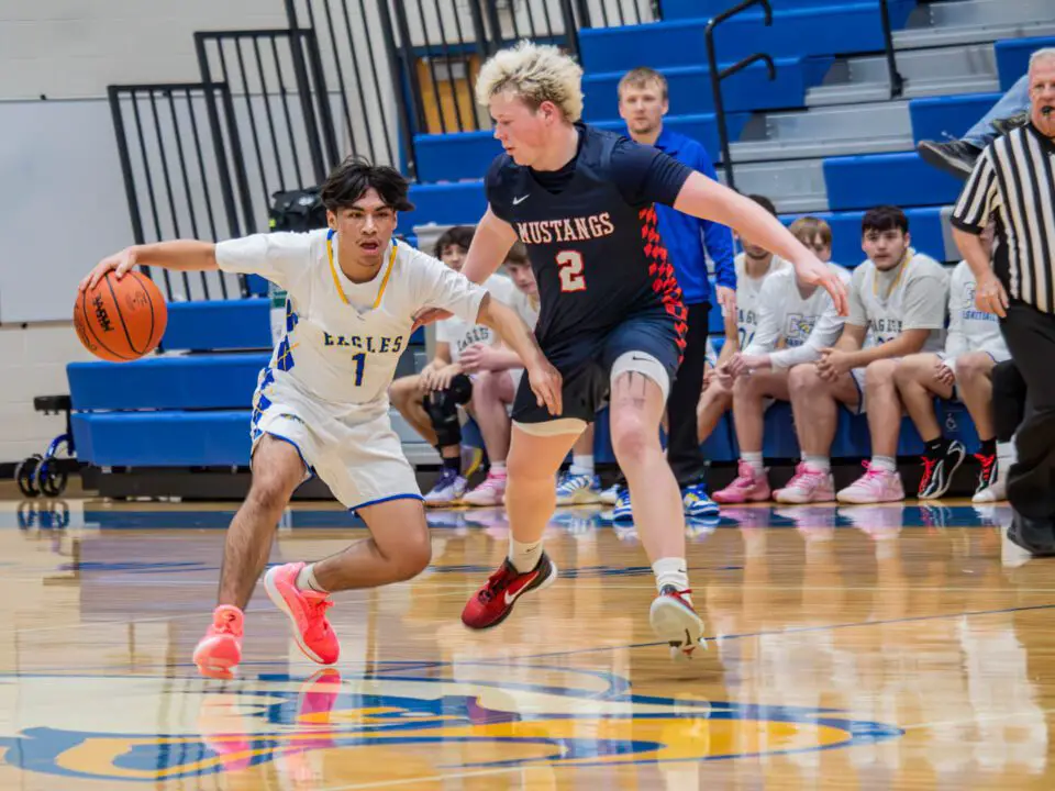 Second half surge propels Montabella boys over CC-C